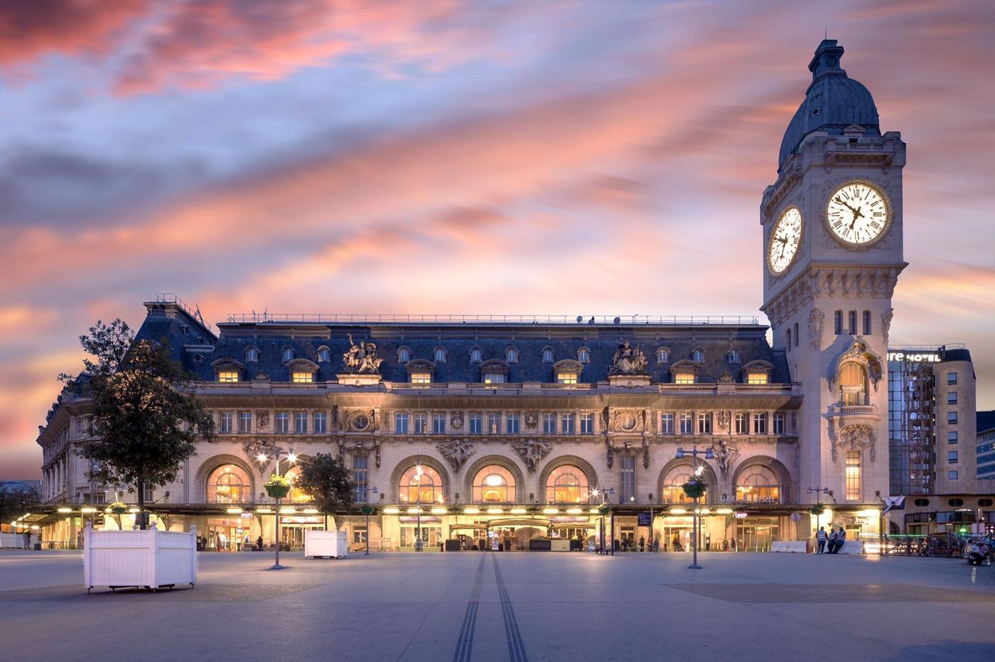 Gare de Lyon au coucher du soleil